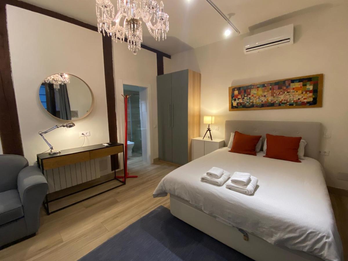 Opera Suites Fidelio , Cozy Studio In The Very Center Of Madrid Exterior foto